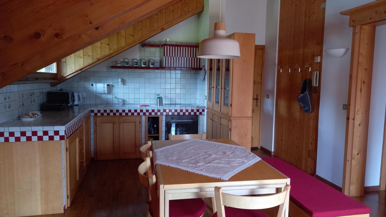 דירות סאן ויטו די קדורה Deliziosa Mansarda Con Vista Dolomiti מראה חיצוני תמונה