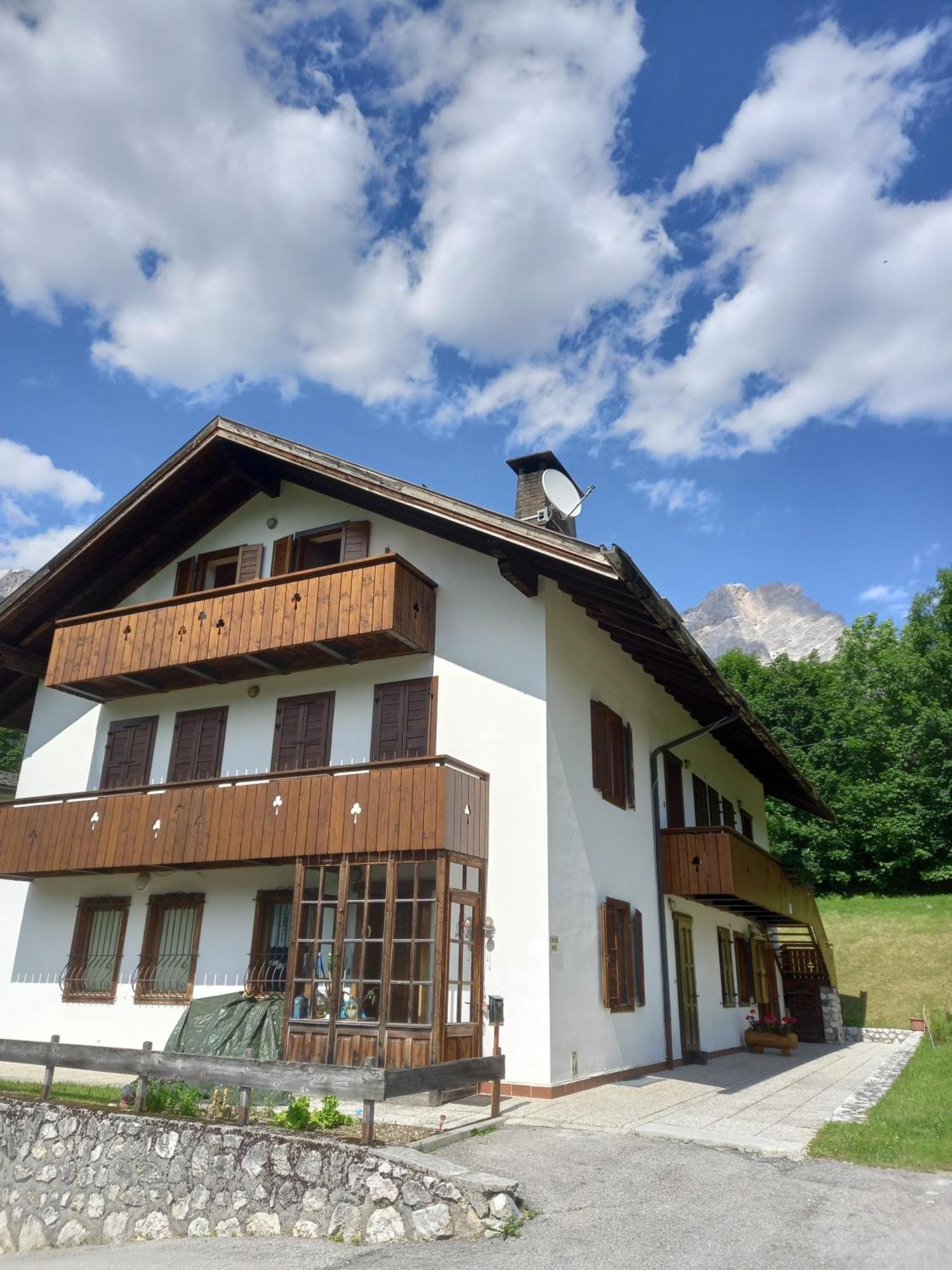 דירות סאן ויטו די קדורה Deliziosa Mansarda Con Vista Dolomiti מראה חיצוני תמונה